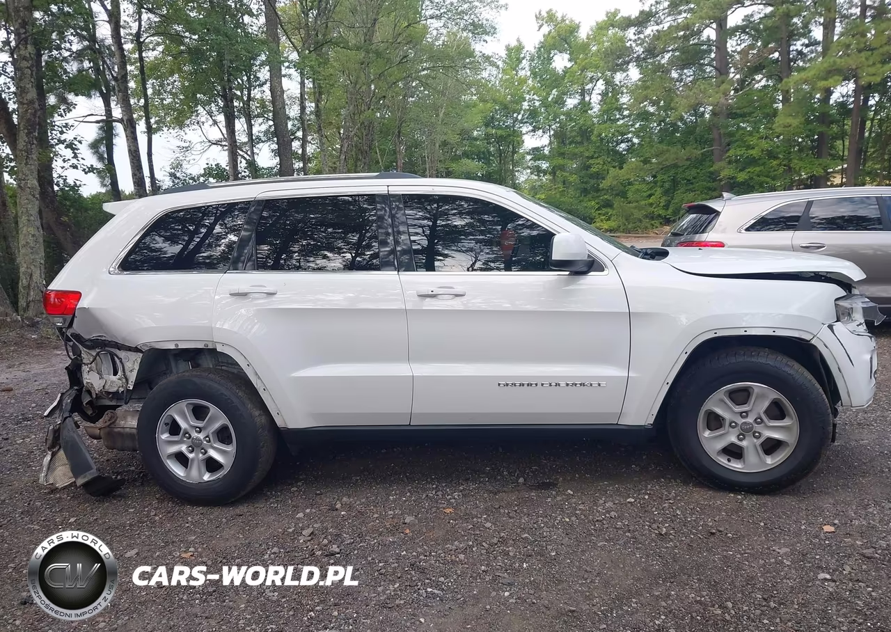 2014 Jeep Grand Cherokee Laredo VIN:1C4RJFAG5EC439896 - 13