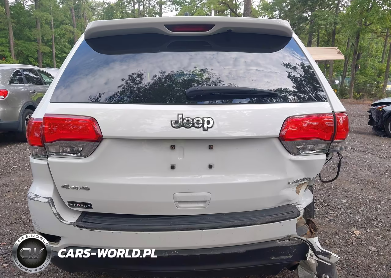 2014 Jeep Grand Cherokee Laredo VIN:1C4RJFAG5EC439896 - 16