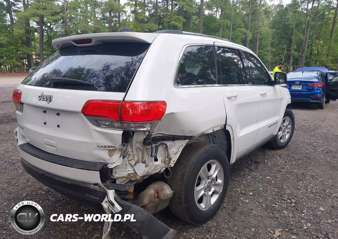 2014 Jeep Grand Cherokee Laredo VIN:1C4RJFAG5EC439896 - 4