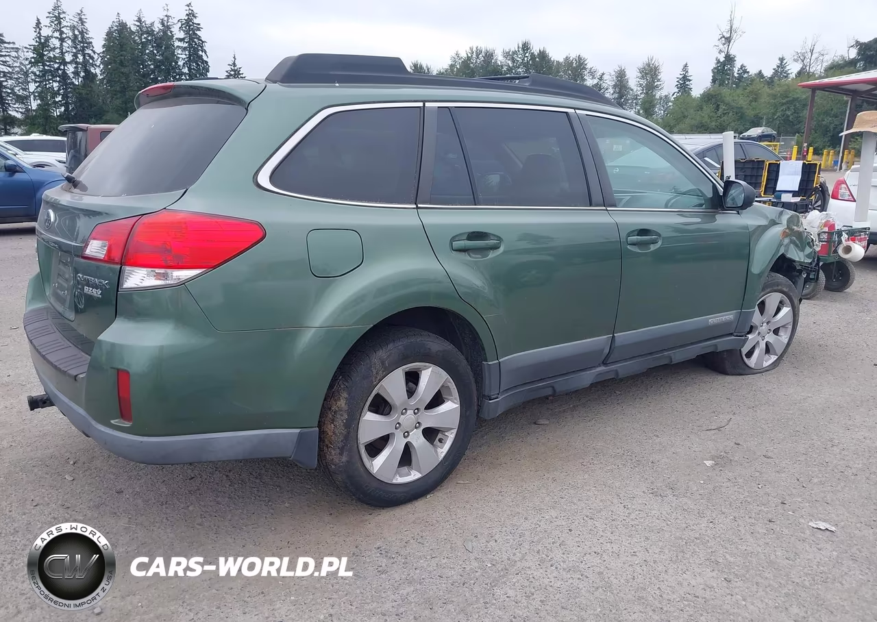 2010 Subaru Outback 2.5I Premium VIN:4S4BRBFC3A3373055 - 4
