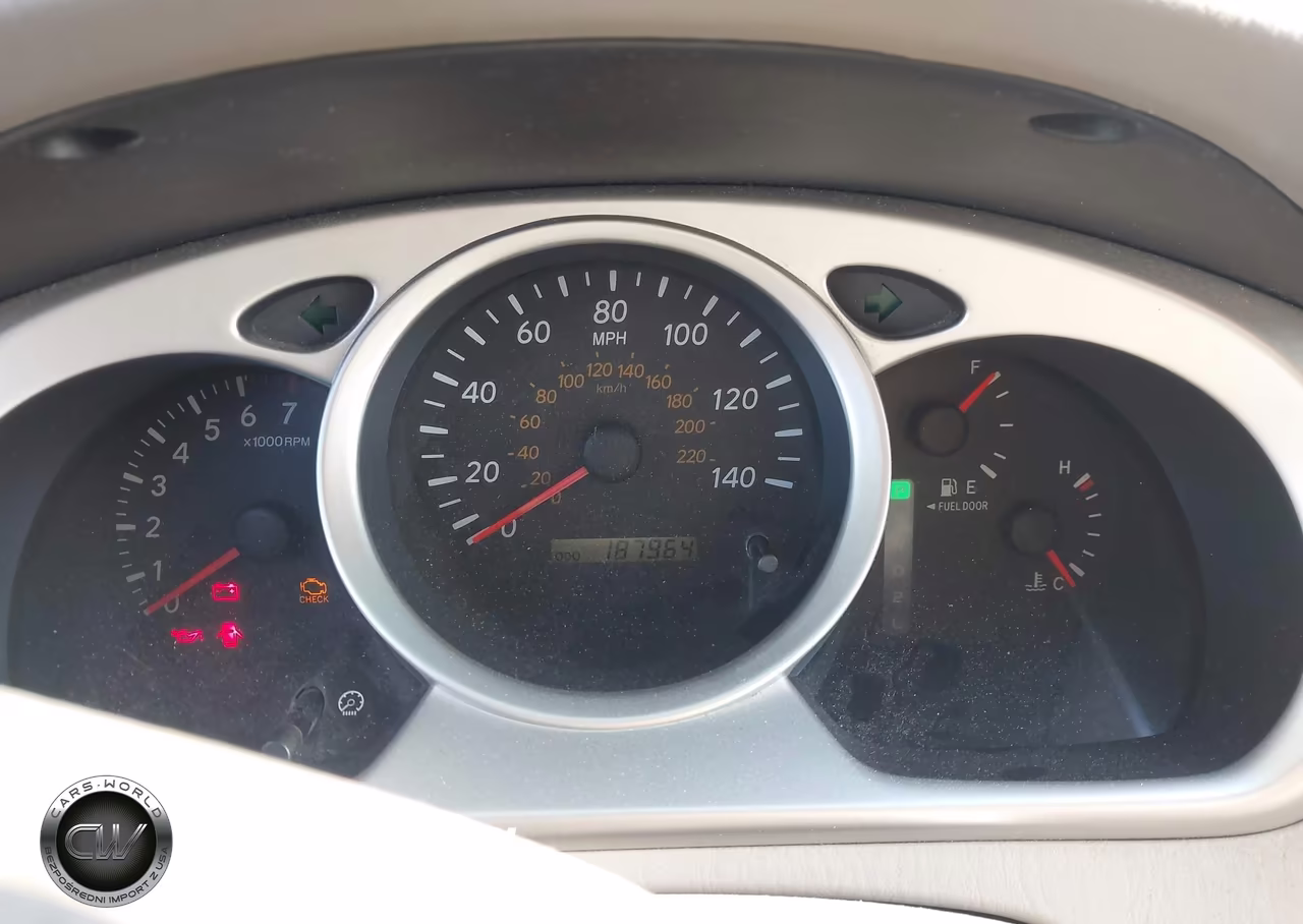 2006 Toyota Highlander VIN:JTEDD21AX60155359 - 7