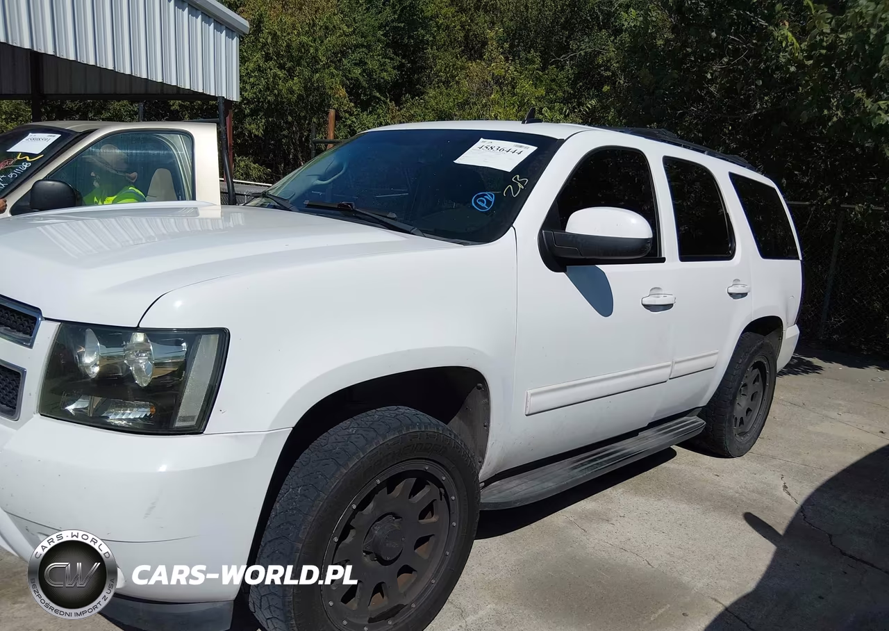 2011 Chevrolet Tahoe Lt VIN:1GNSKBE01BR336446 - 14