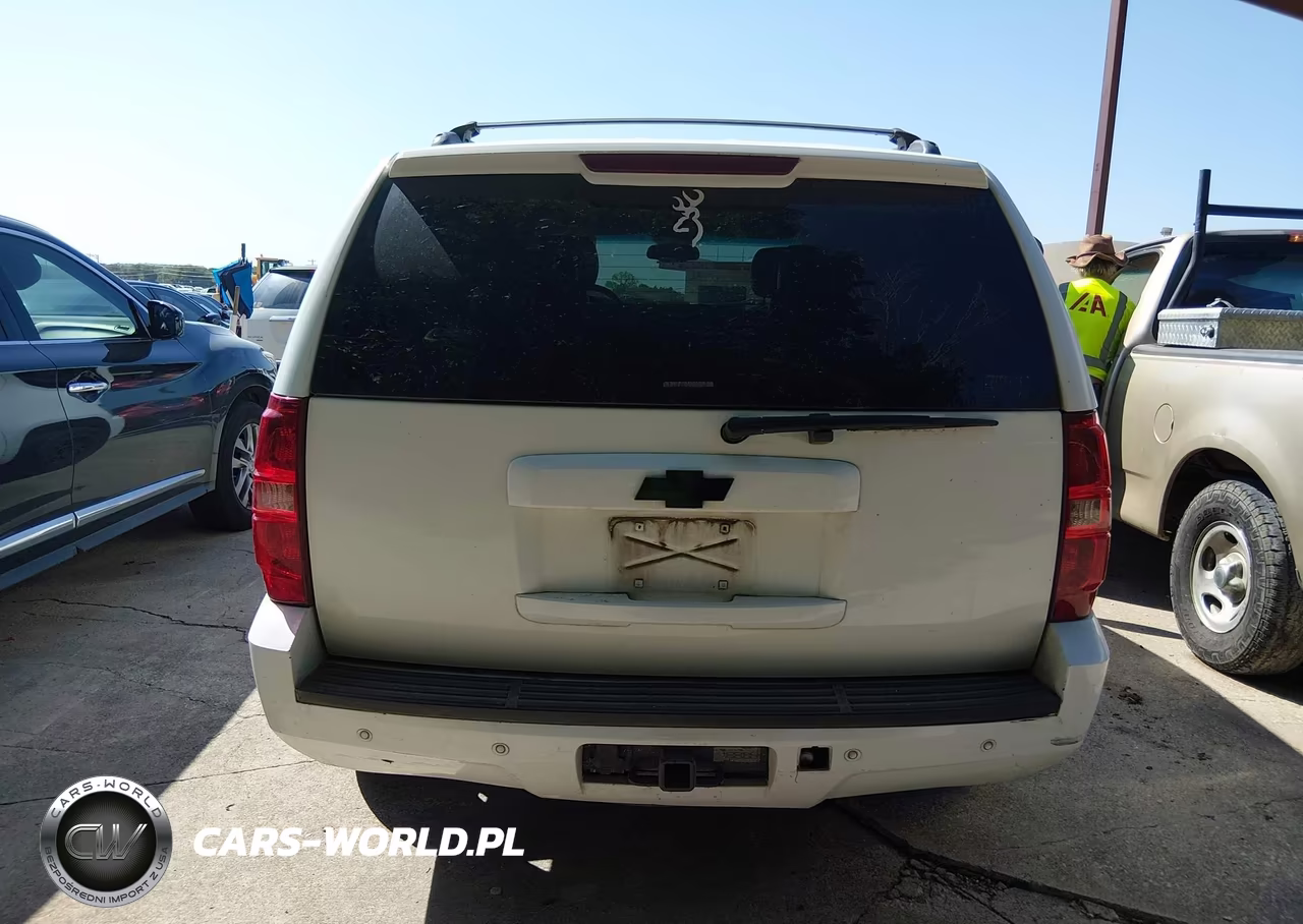 2011 Chevrolet Tahoe Lt VIN:1GNSKBE01BR336446 - 16
