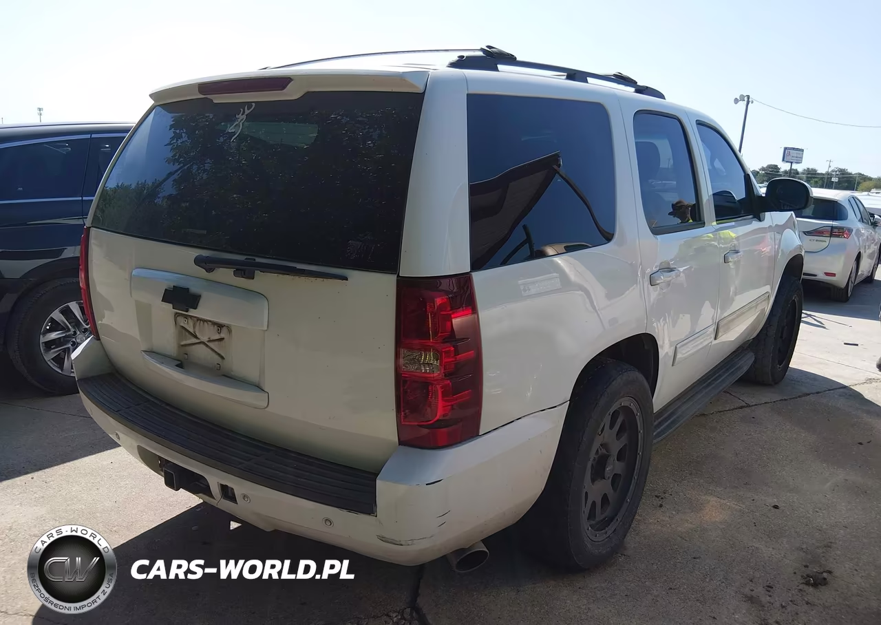2011 Chevrolet Tahoe Lt VIN:1GNSKBE01BR336446 - 4