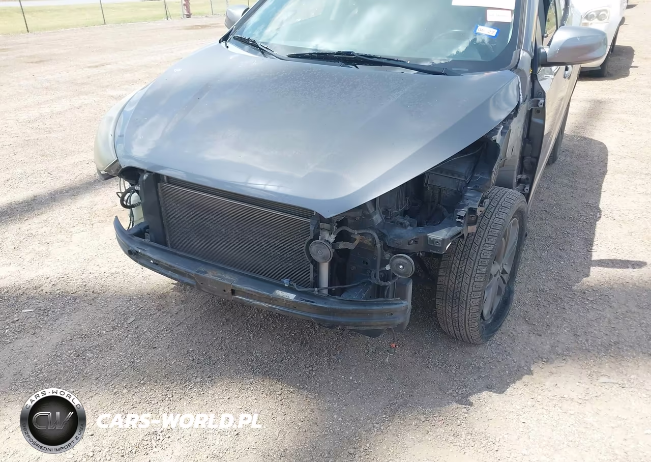 2015 Hyundai Tucson Se VIN:KM8JU3AG2FU043290 - 6