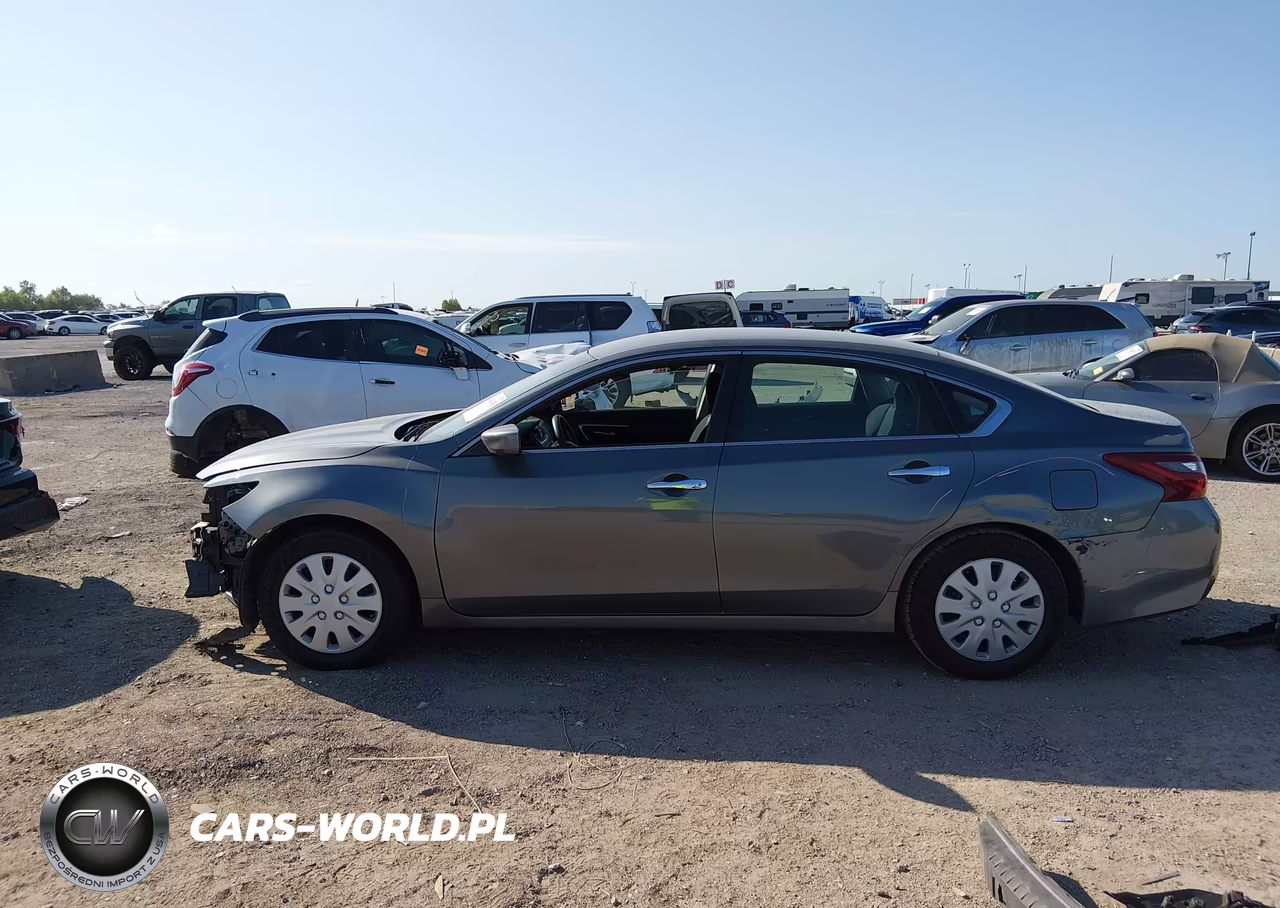 2018 Nissan Altima 2.5 S VIN:1N4AL3AP7JC127990 - 15