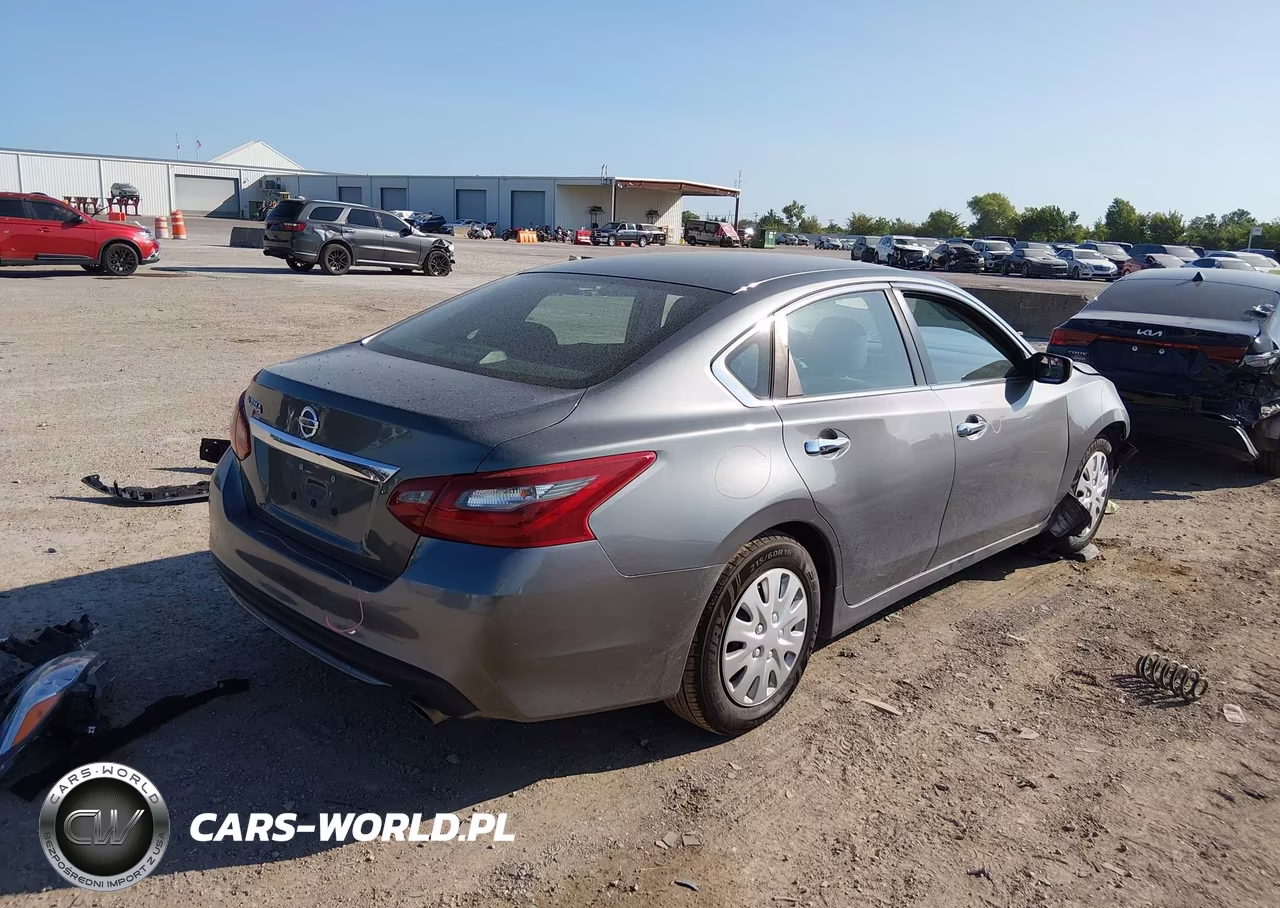2018 Nissan Altima 2.5 S VIN:1N4AL3AP7JC127990 - 4