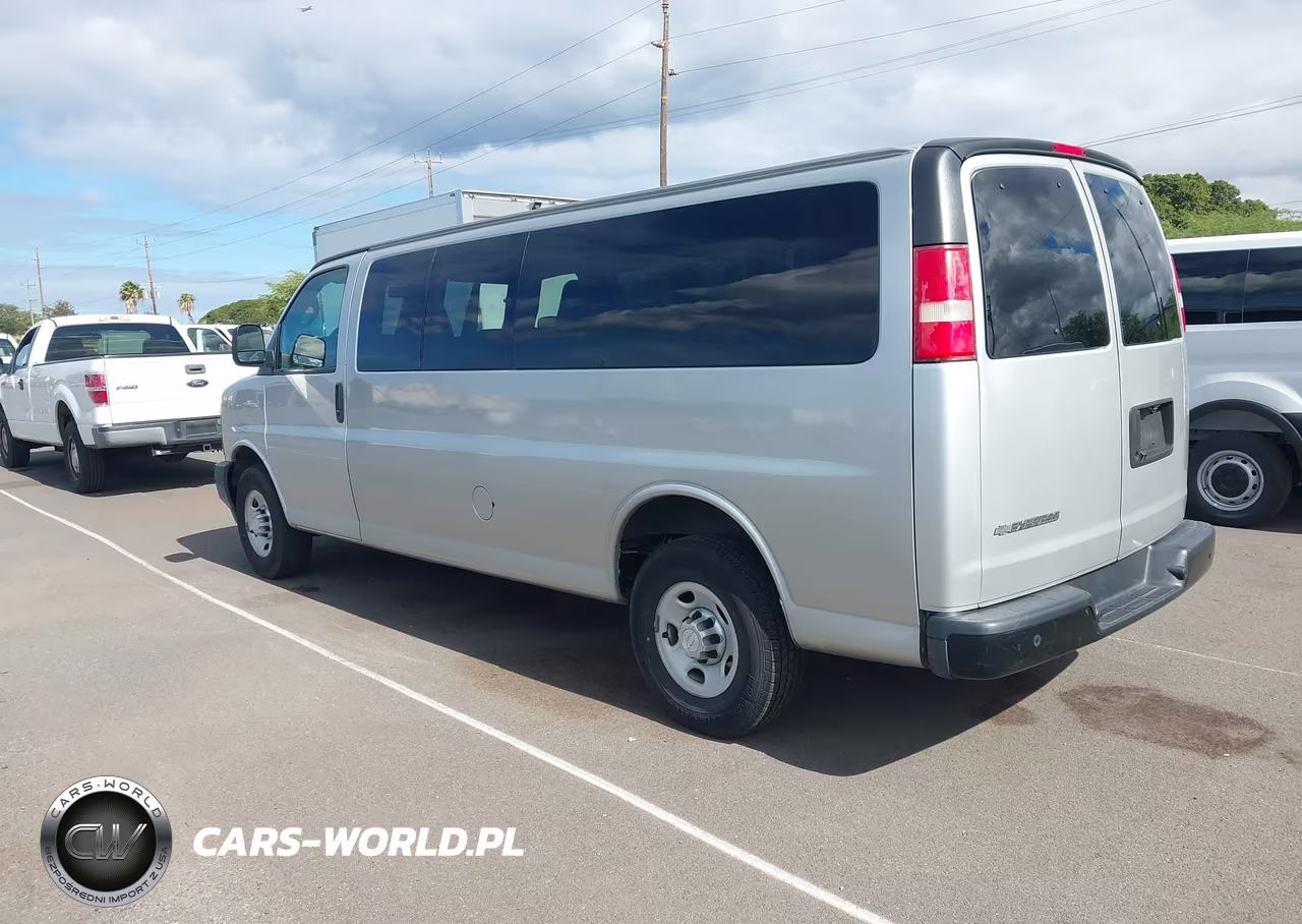 2017 Chevrolet Express 3500 Ls VIN:1GAZGNFF3H1305695 - 3