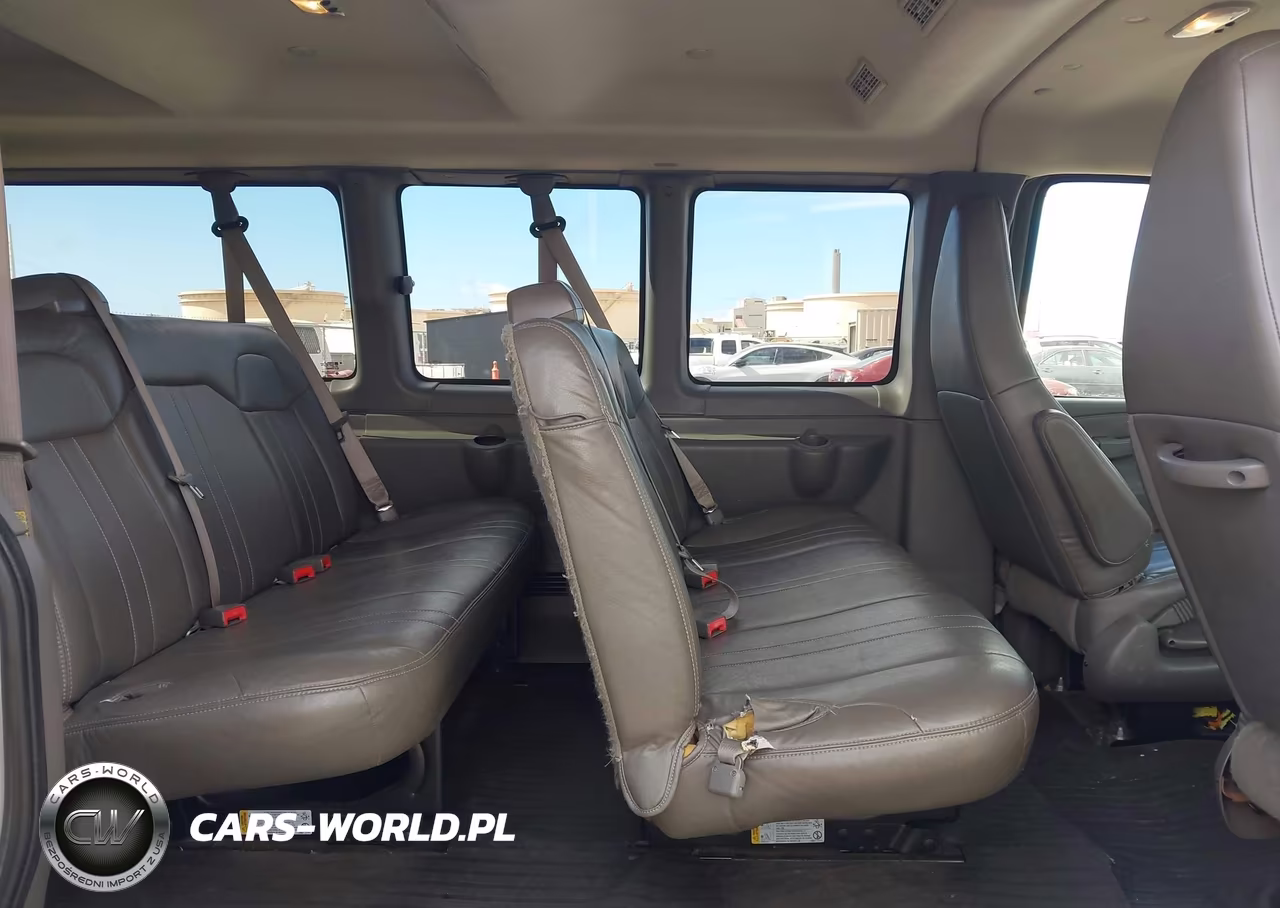 2017 Chevrolet Express 3500 Ls VIN:1GAZGNFF3H1305695 - 8