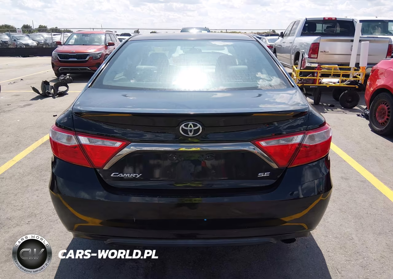 2015 Toyota Camry Se VIN:4T1BF1FK3FU994243 - 16