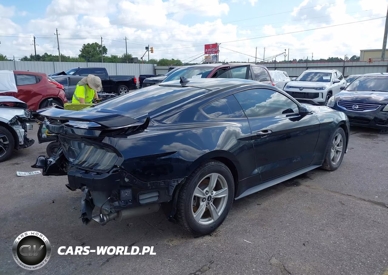 2022 Ford Mustang Ecoboost Fastback VIN:1FA6P8TH0N5130544 - 4