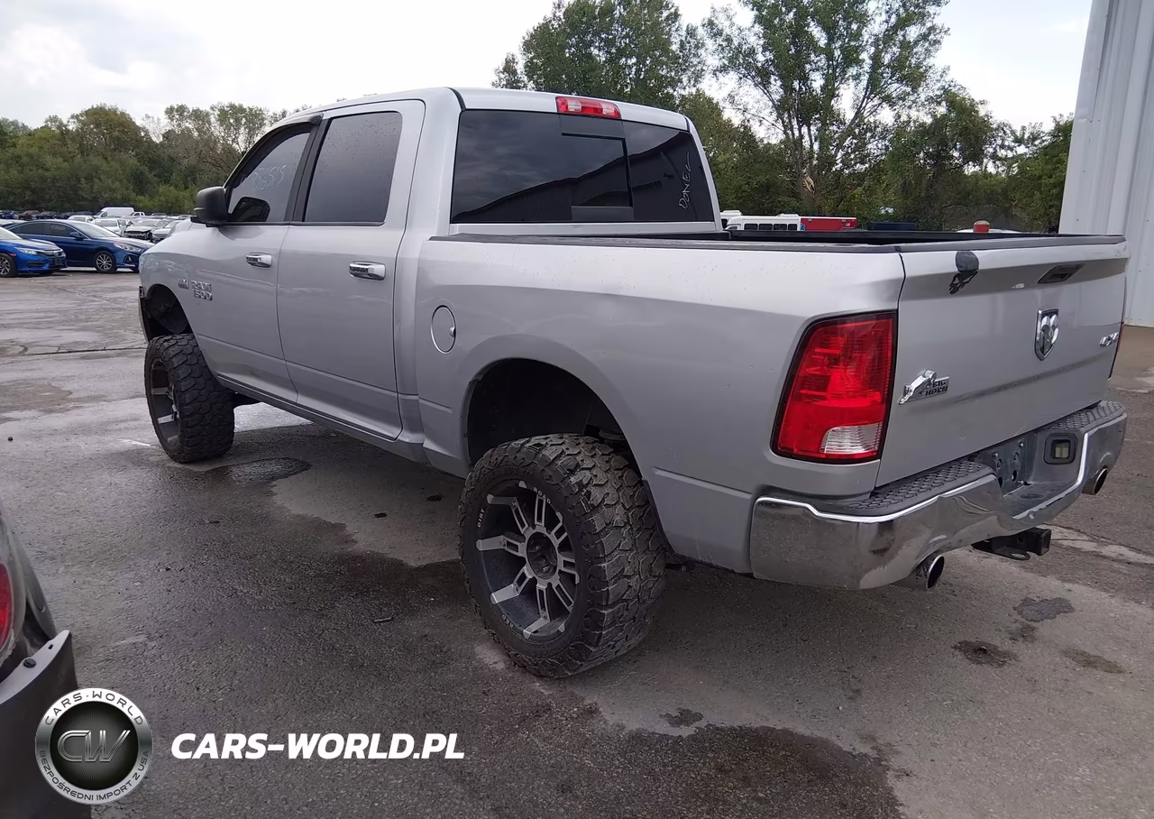 2015 Ram 1500 Big Horn VIN:3C6RR7LT3FG654370 - 3