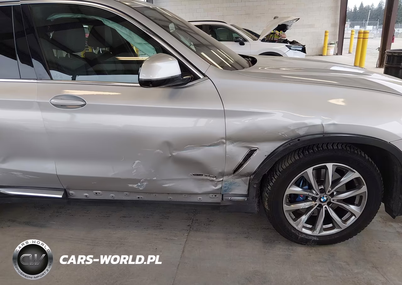 2018 BMW X3 xDrive30I VIN:5UXTR9C5XJLD60795 - 6