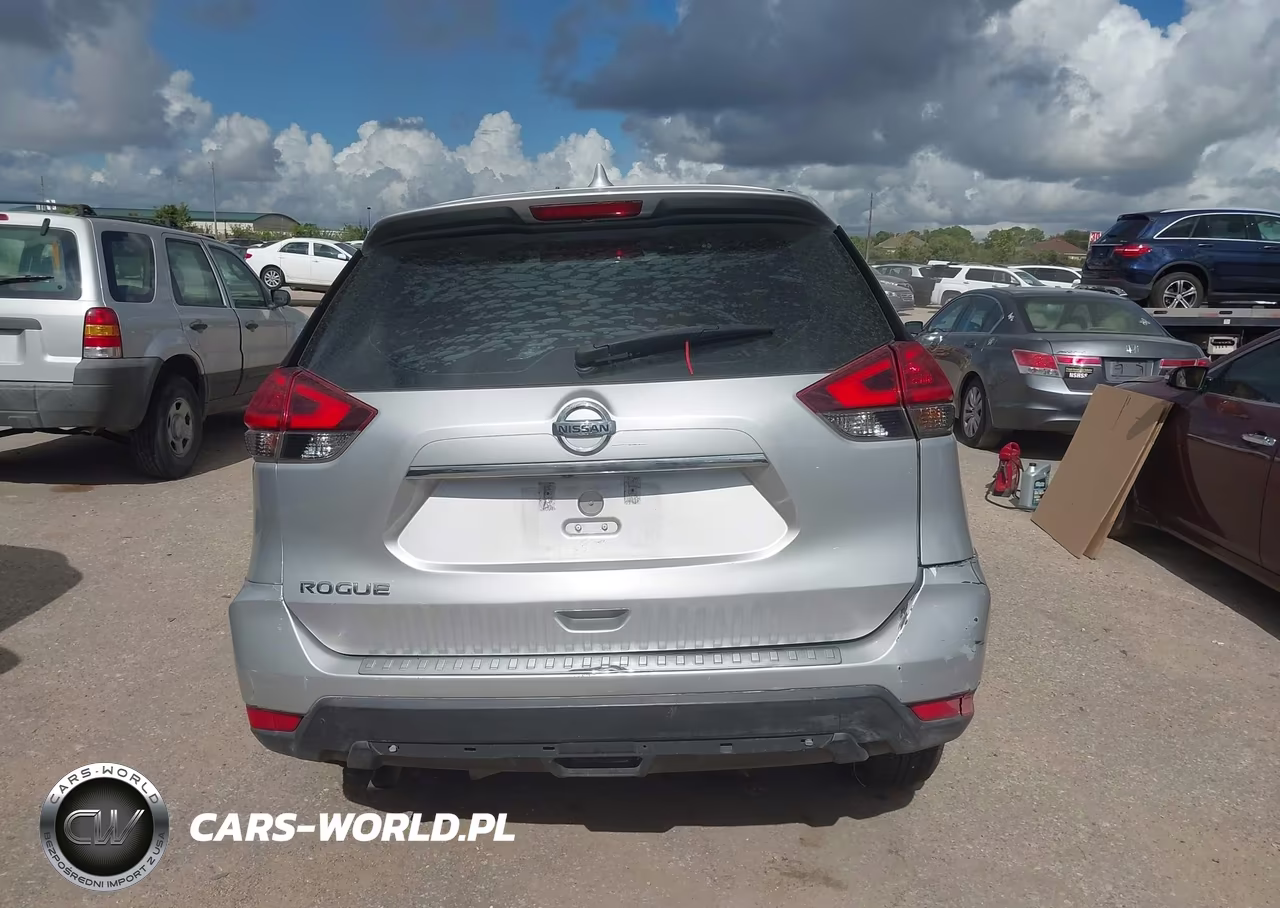 2017 Nissan Rogue S VIN:KNMAT2MT1HP617146 - 16