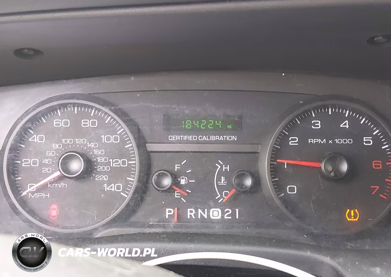 2009 Ford Crown Victoria Police Interceptor VIN:2FAHP71V69X141094 - 7