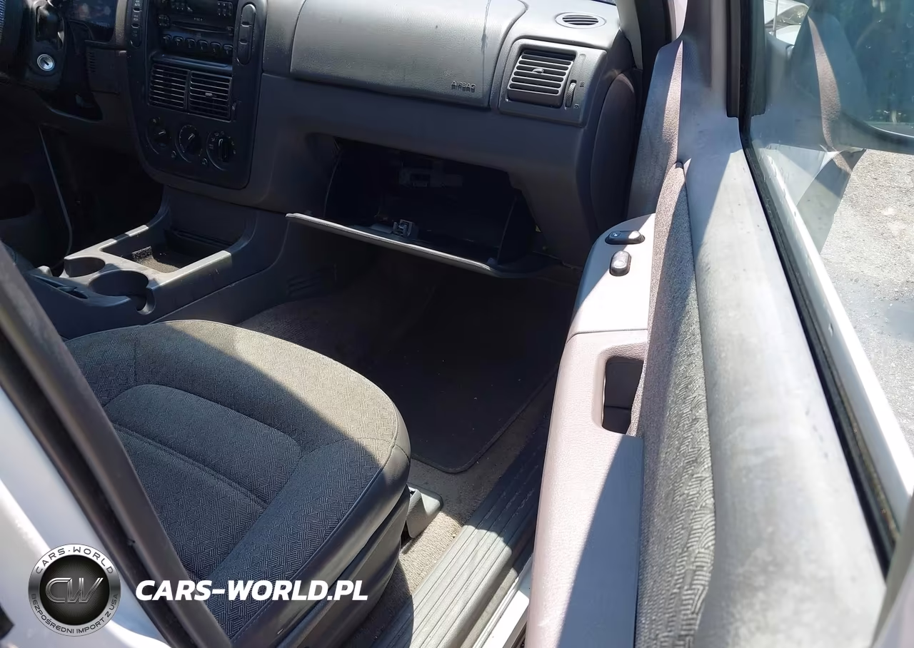 2004 Ford Explorer Xls VIN:1FMZU72K04ZA68668 - 5