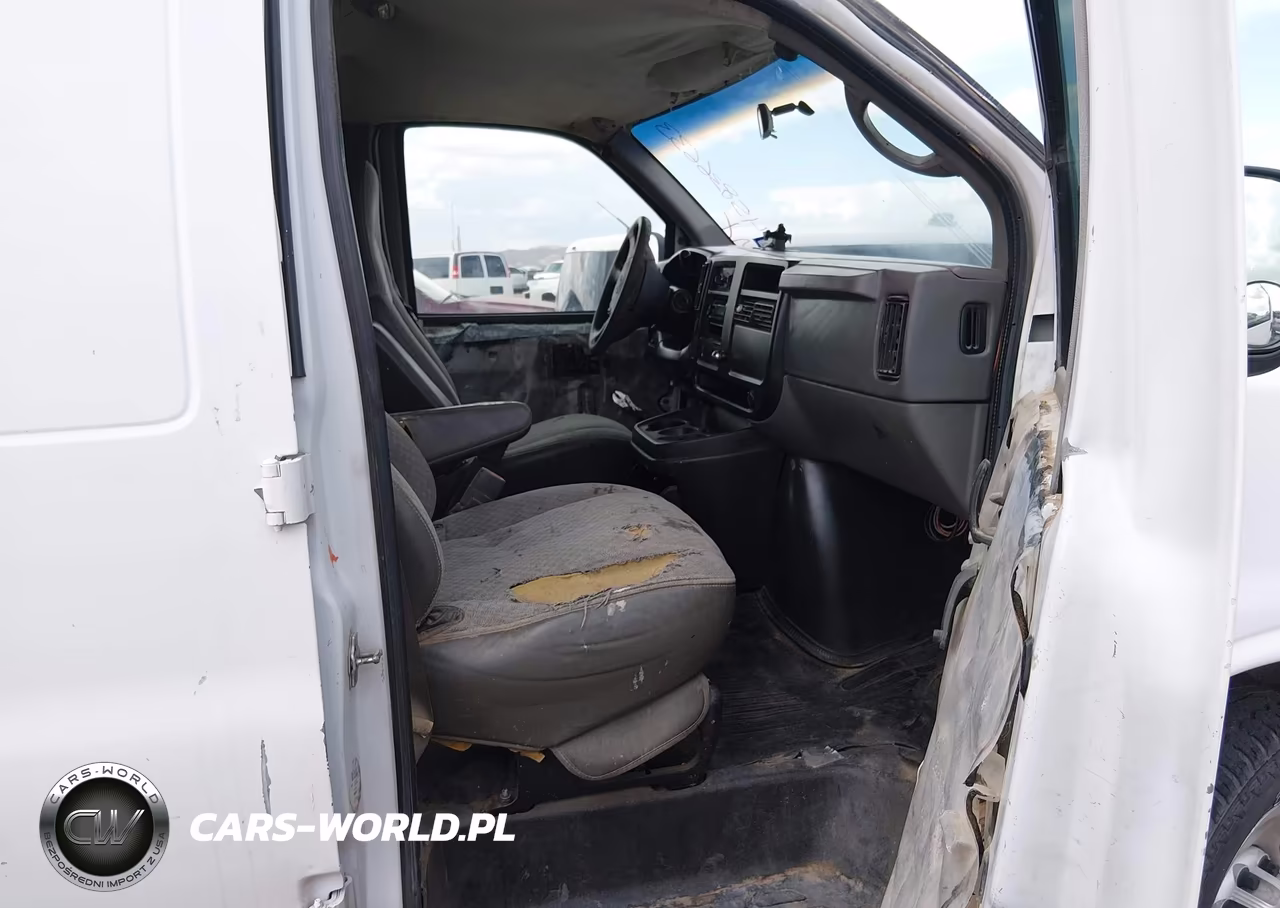 2007 Chevrolet Express Work Van VIN:1GCGG25V271120591 - 5