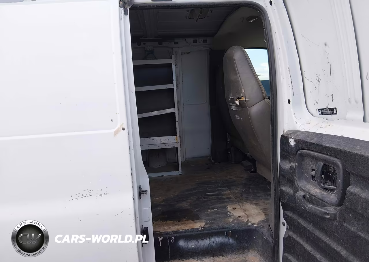 2007 Chevrolet Express Work Van VIN:1GCGG25V271120591 - 8
