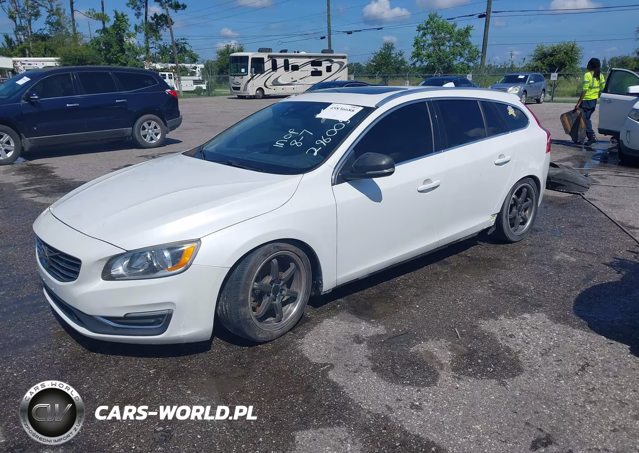 2016 Volvo V60 T5 Drive-E Premier VIN:YV140MEK5G1296005 - 2
