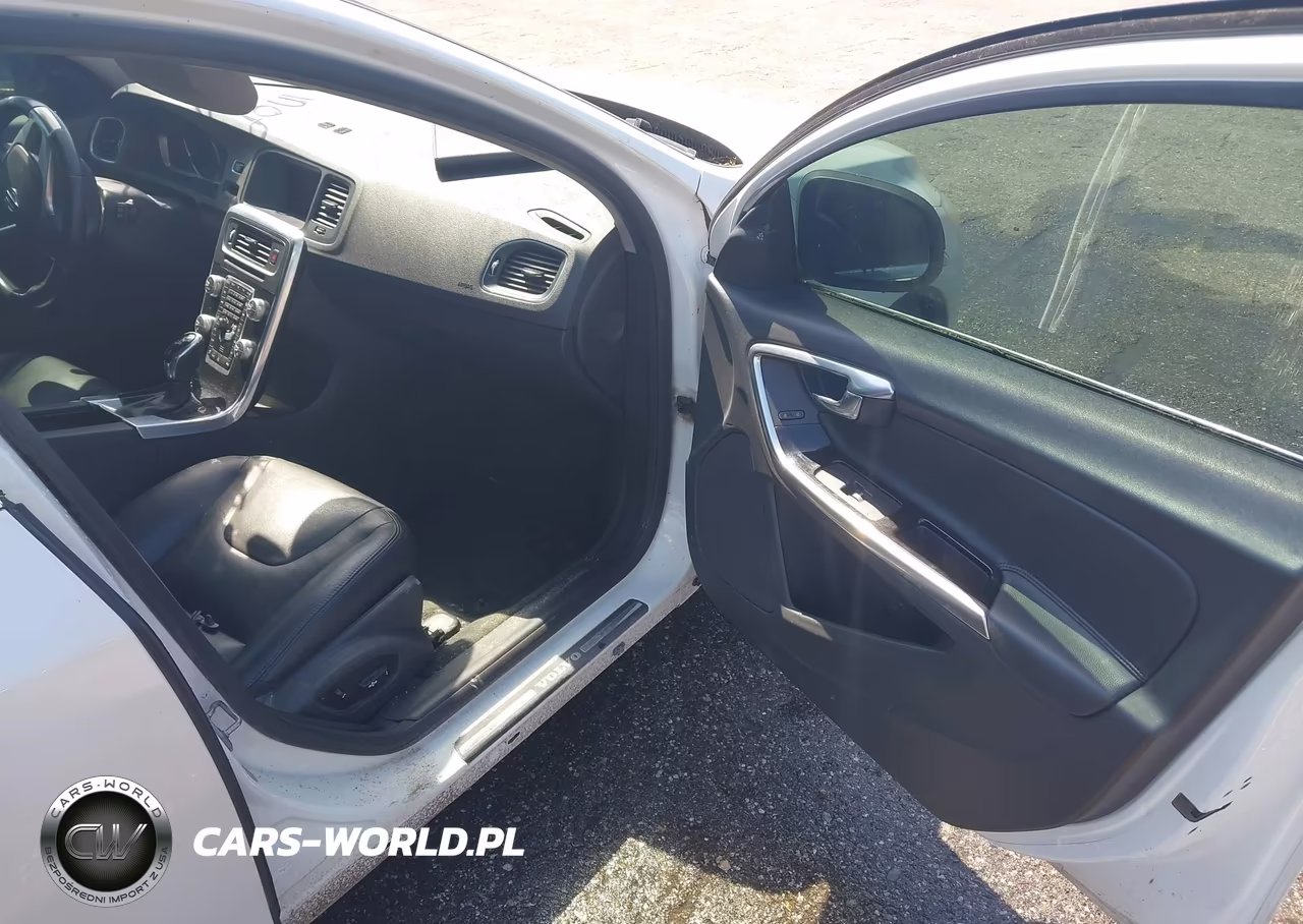 2016 Volvo V60 T5 Drive-E Premier VIN:YV140MEK5G1296005 - 5