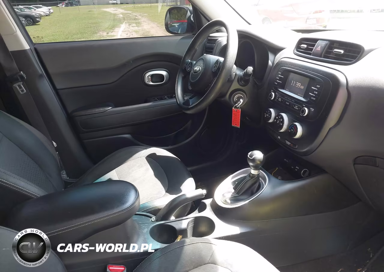 2016 Kia Soul + VIN:KNDJP3A56G7345773 - 5