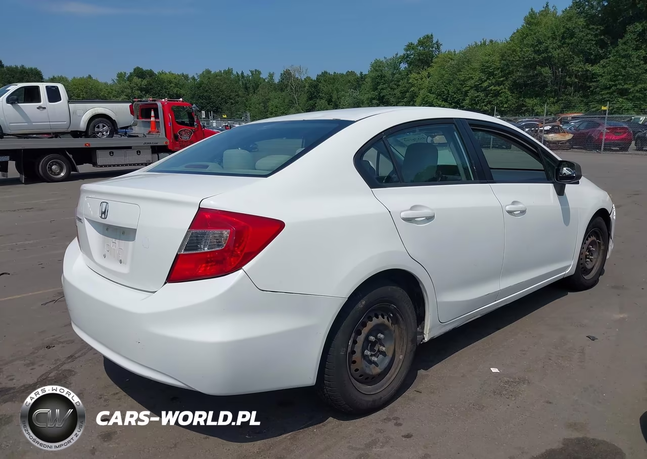 2012 Honda Civic Lx VIN:2HGFB2F5XCH330393 - 4
