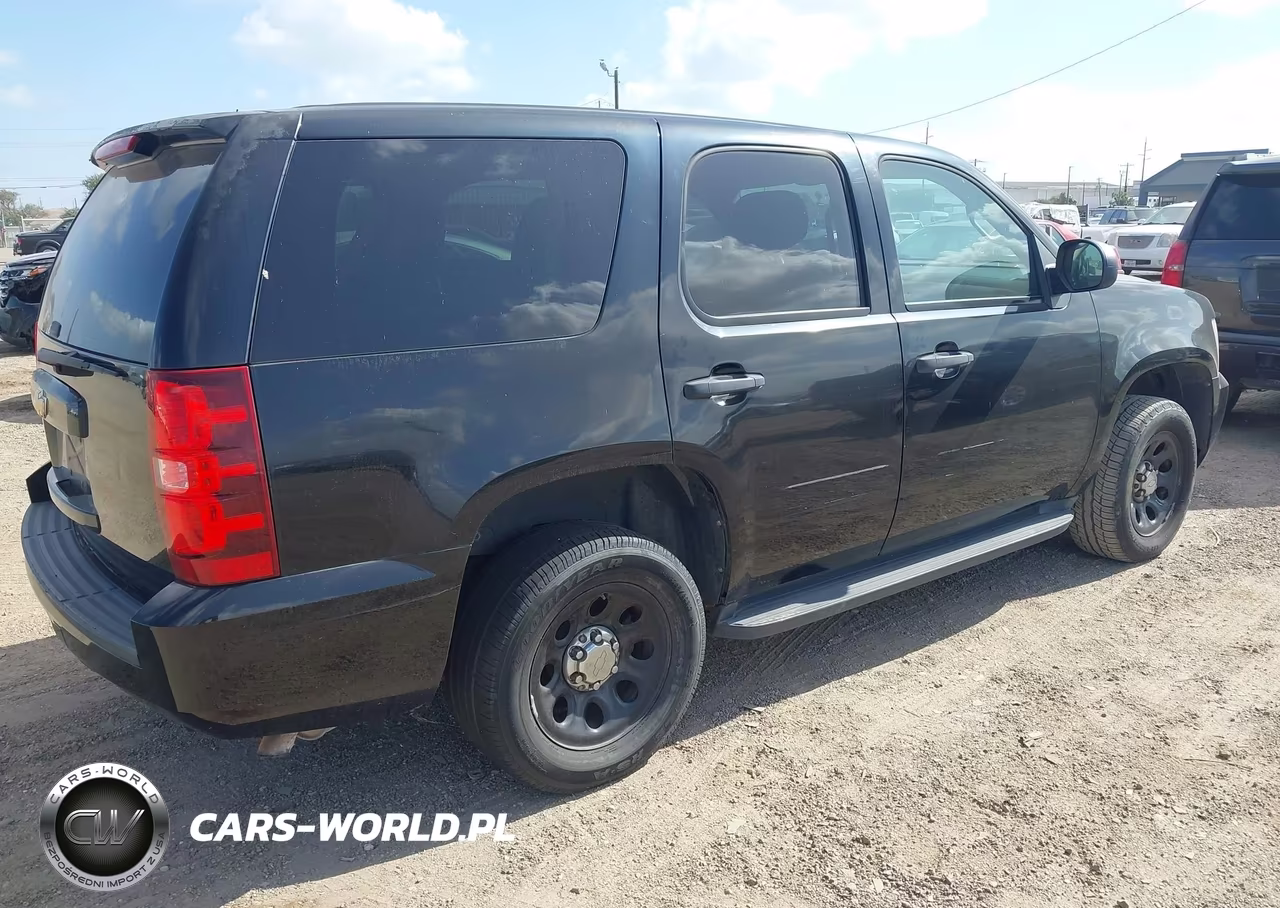 2011 Chevrolet Tahoe Commercial VIN:1GNLC2E01BR324671 - 4
