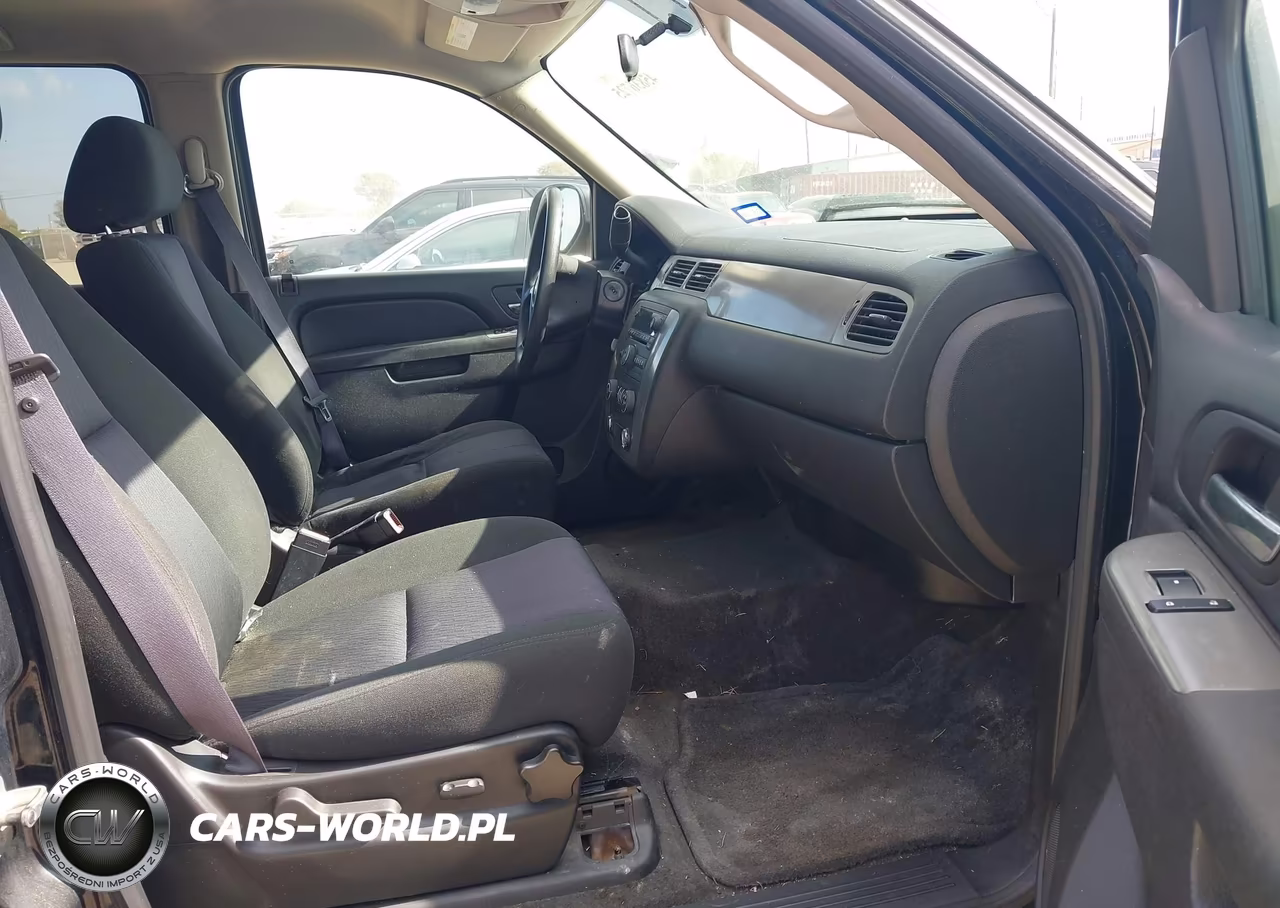 2011 Chevrolet Tahoe Commercial VIN:1GNLC2E01BR324671 - 5