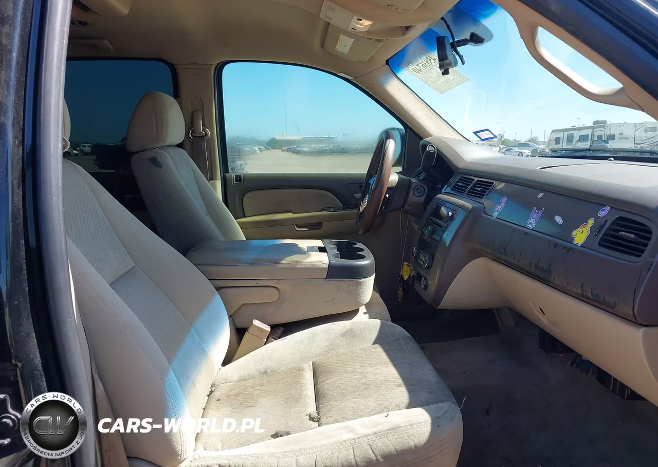 2009 Chevrolet Tahoe Ls VIN:1GNFC13C89R288931 - 5