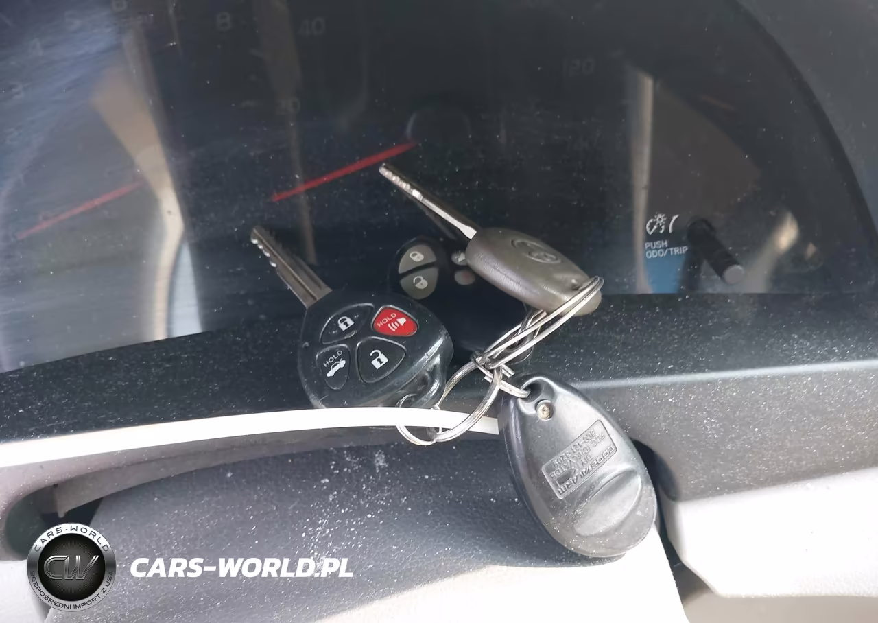 2010 Toyota Camry Le VIN:4T1BF3EKXAU019647 - 11