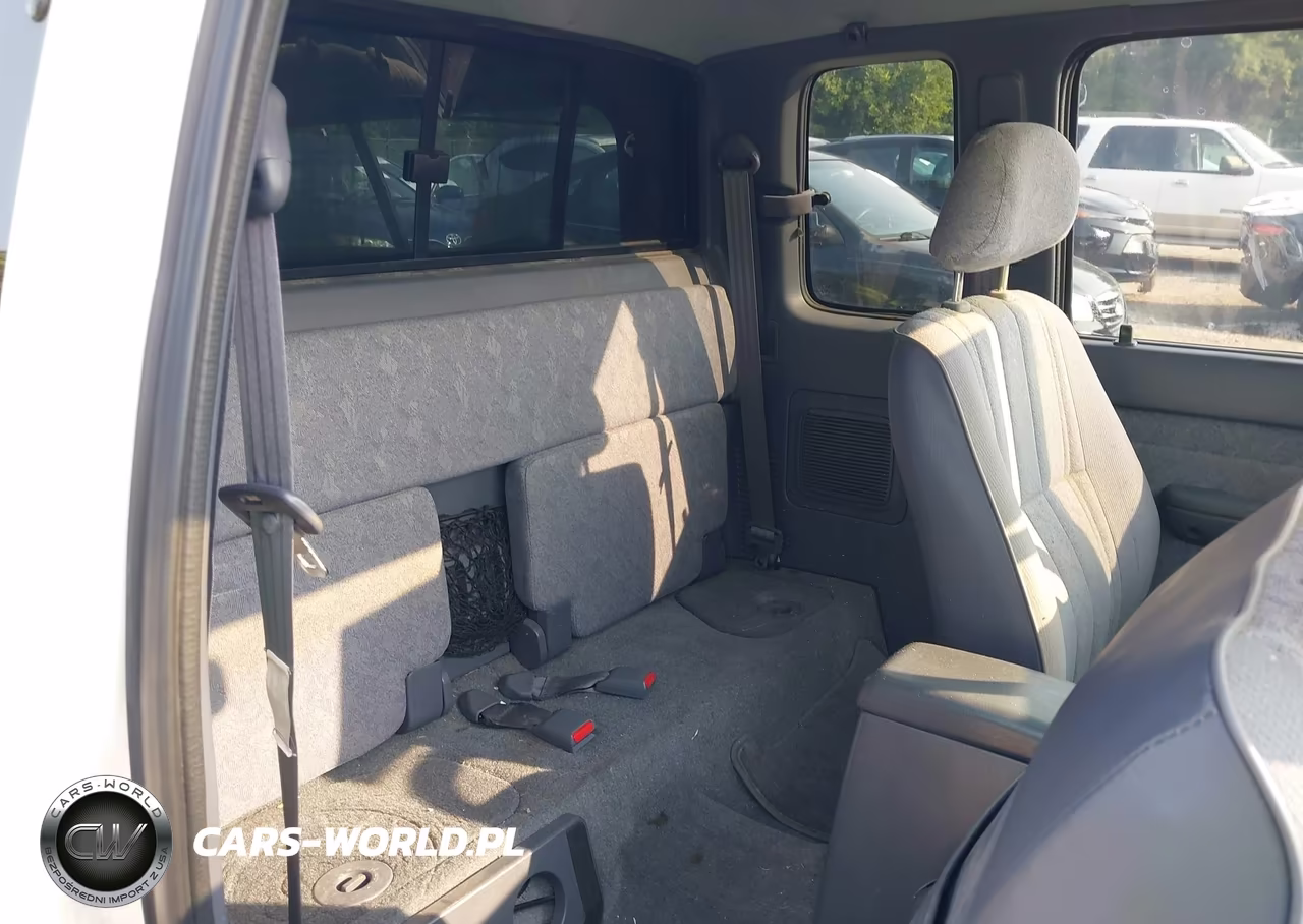 2000 Toyota Tacoma Prerunner VIN:5TESM92N6YZ715225 - 8