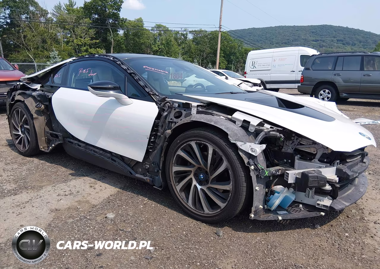 2015 BMW I8