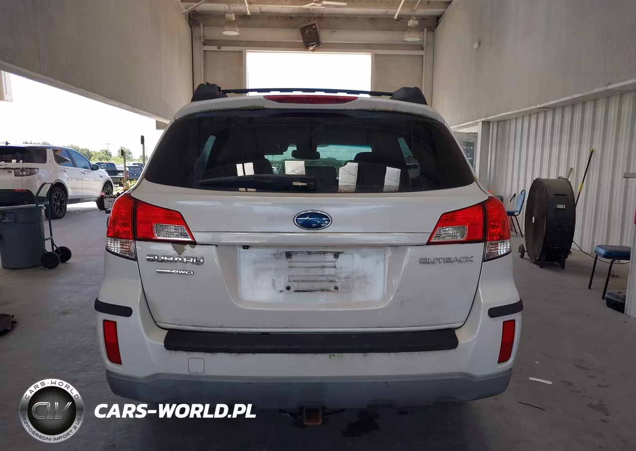 2011 Subaru Outback 2.5I Premium VIN:4S4BRCGC2B3330526 - 17