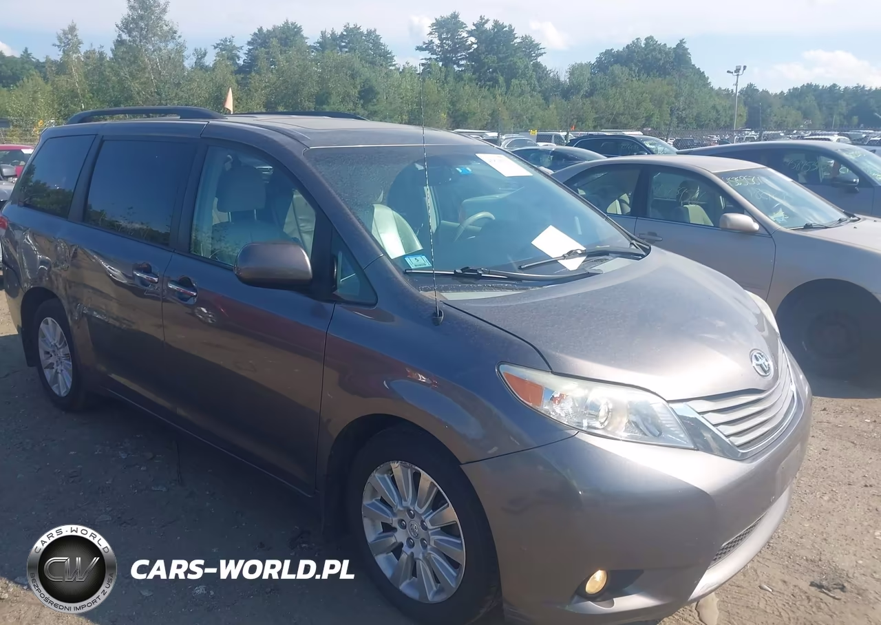 2014 Toyota Sienna Xle 7 Passenger – zdjęcie 1 z 16
