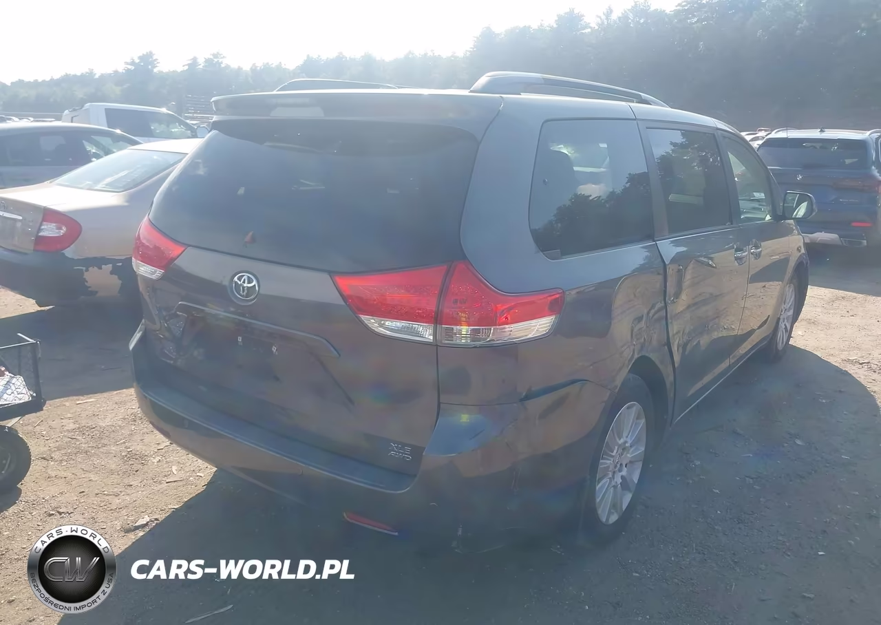 2014 Toyota Sienna Xle 7 Passenger VIN:5TDDK3DC3ES086121 - 4