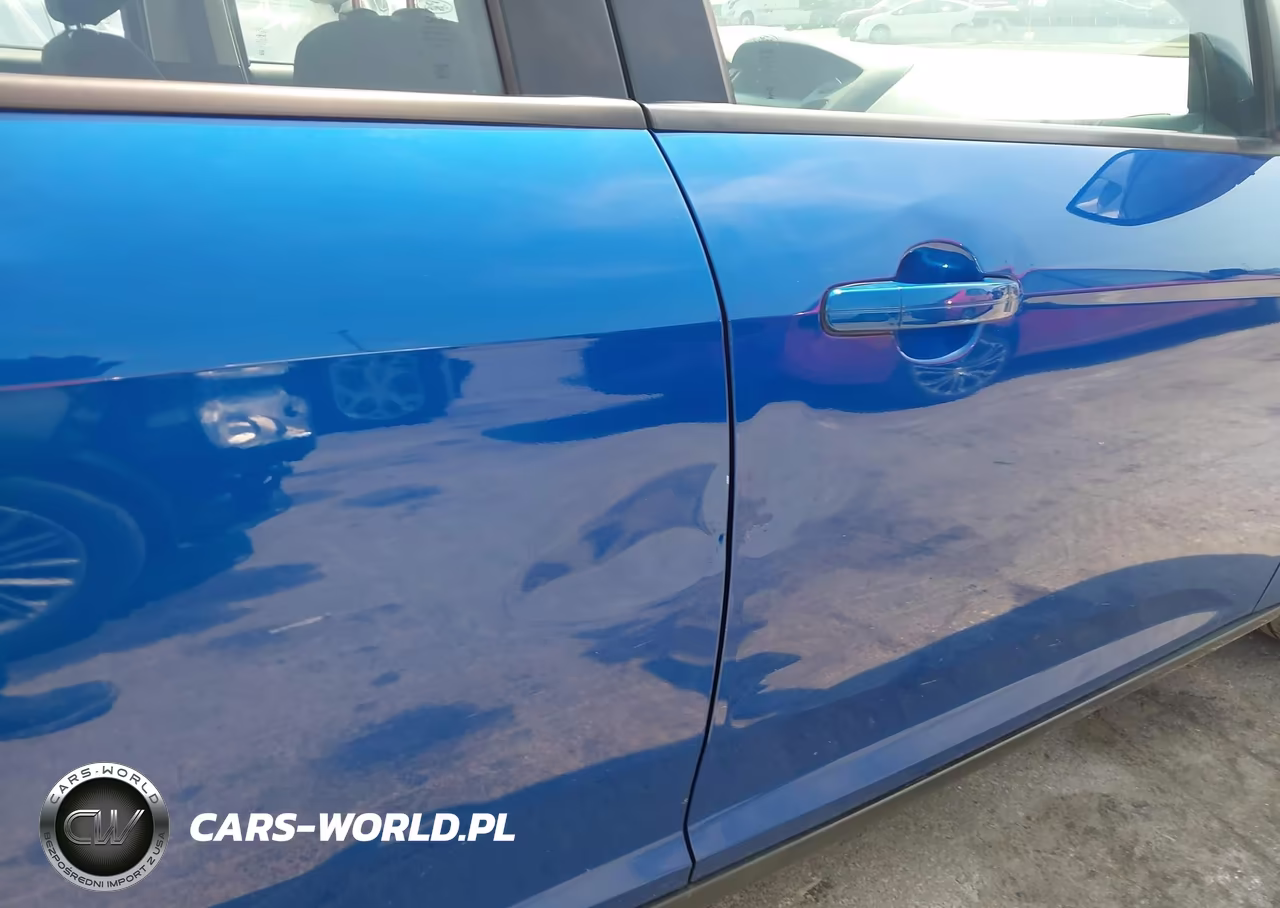 2018 Ford Focus Se VIN:1FADP3FE7JL215592 - 12