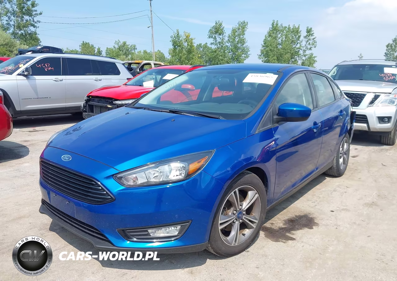 2018 Ford Focus Se VIN:1FADP3FE7JL215592 - 2