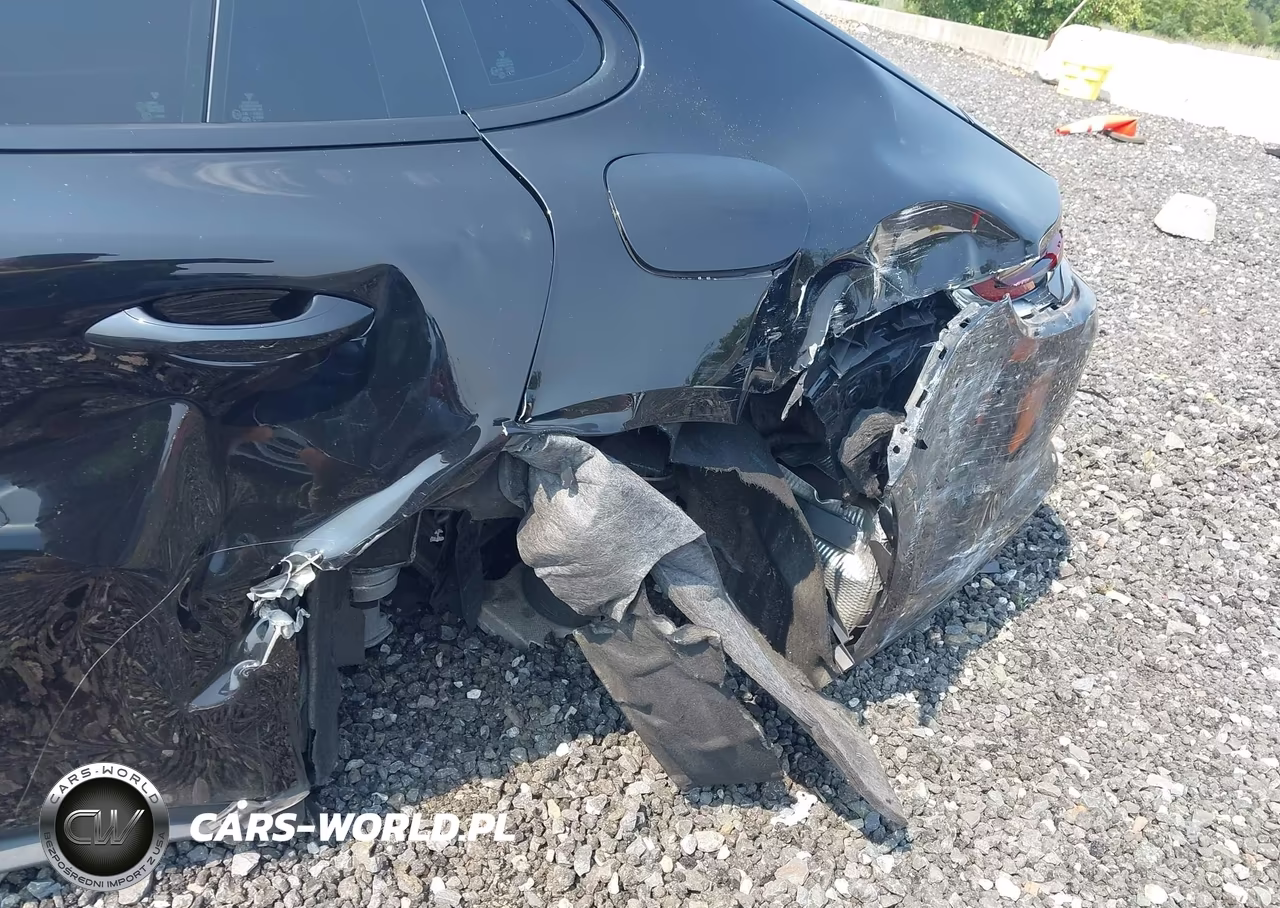 2018 Porsche Panamera E-Hybrid 4 VIN:WP0AE2A73JL177879 - 6