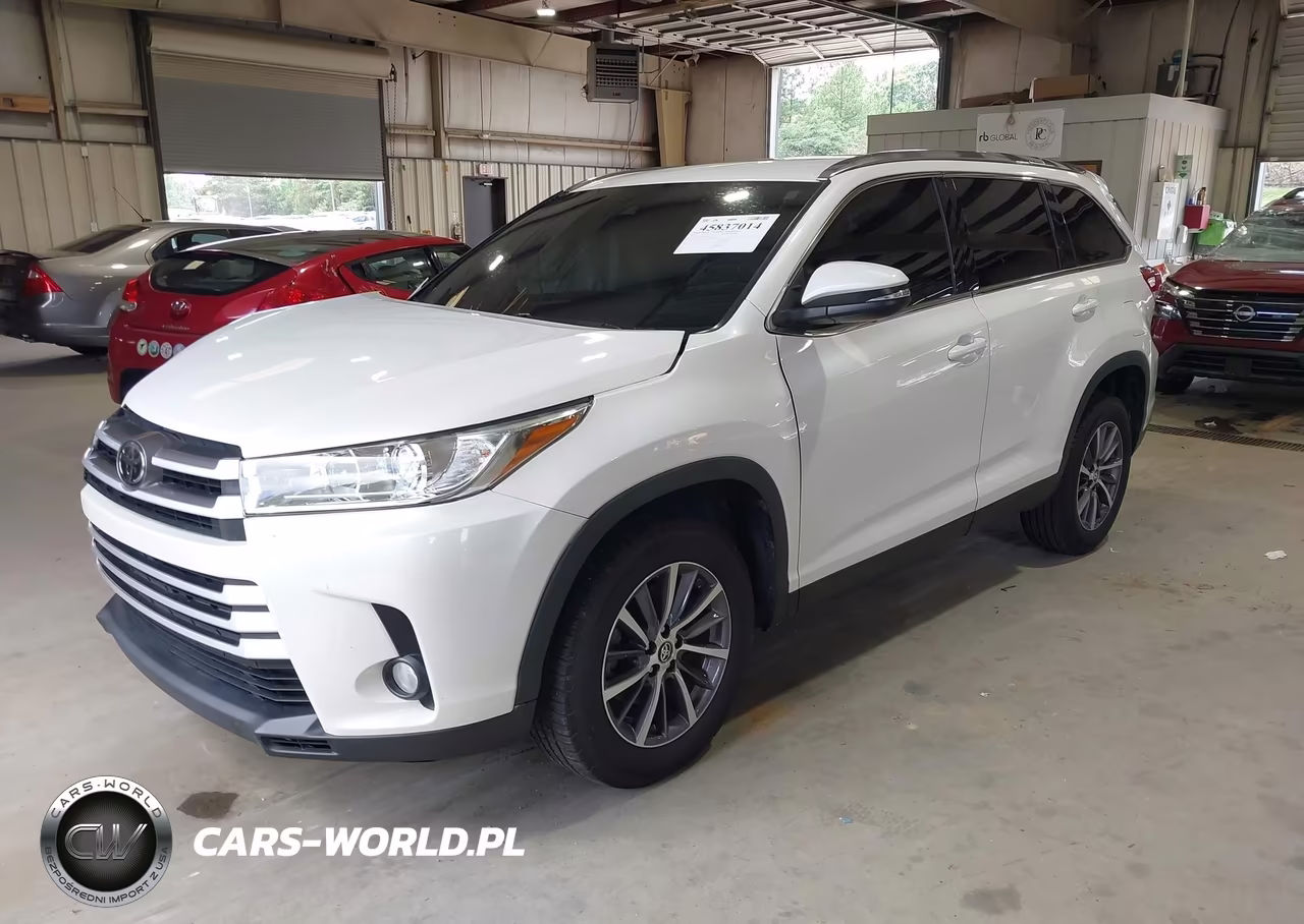 2019 Toyota Highlander Xle VIN:5TDKZRFH4KS311513 - 2