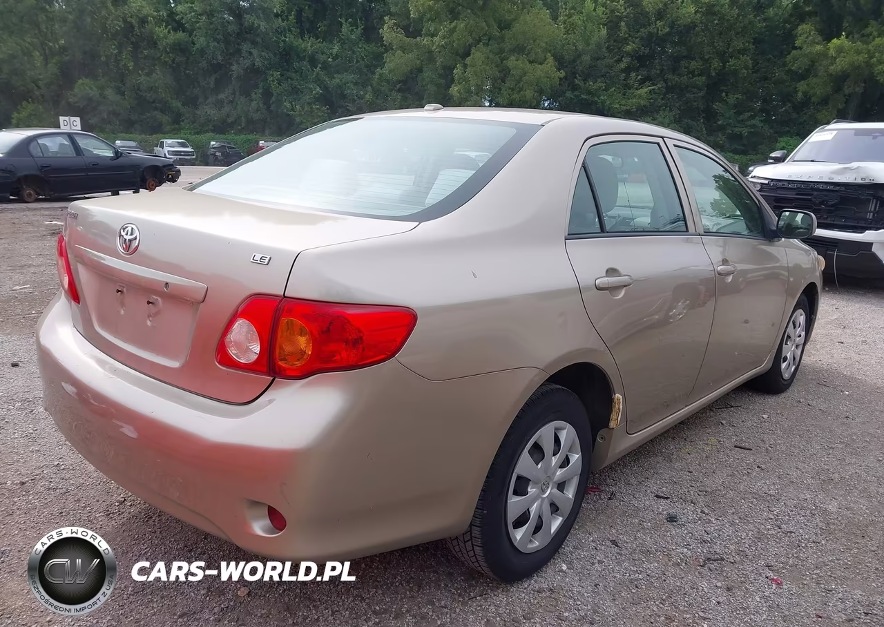 2010 Toyota Corolla Le VIN:1NXBU4EE2AZ204992 - 4