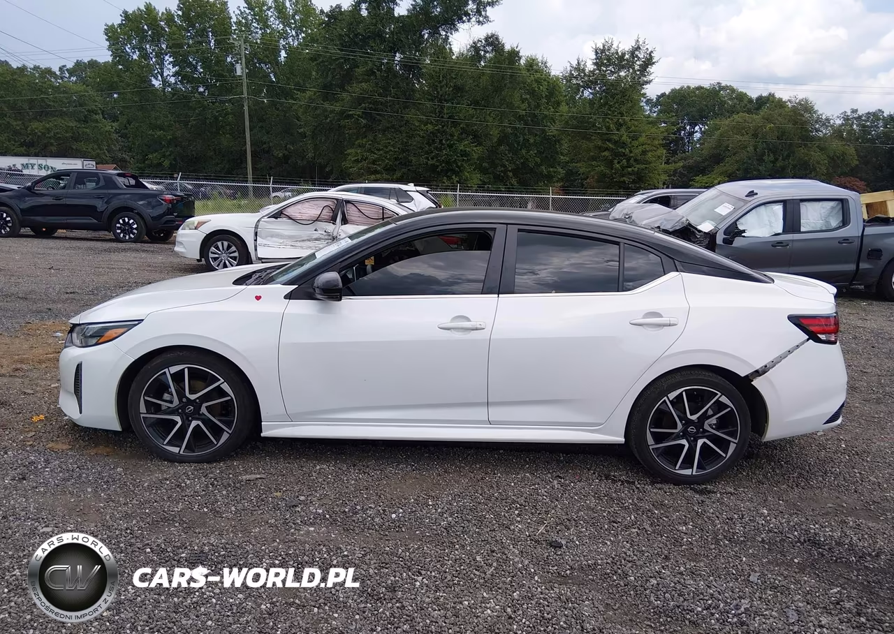 2025 Nissan Sentra Sr VIN:3N1AB8DV8SY241576 - 15