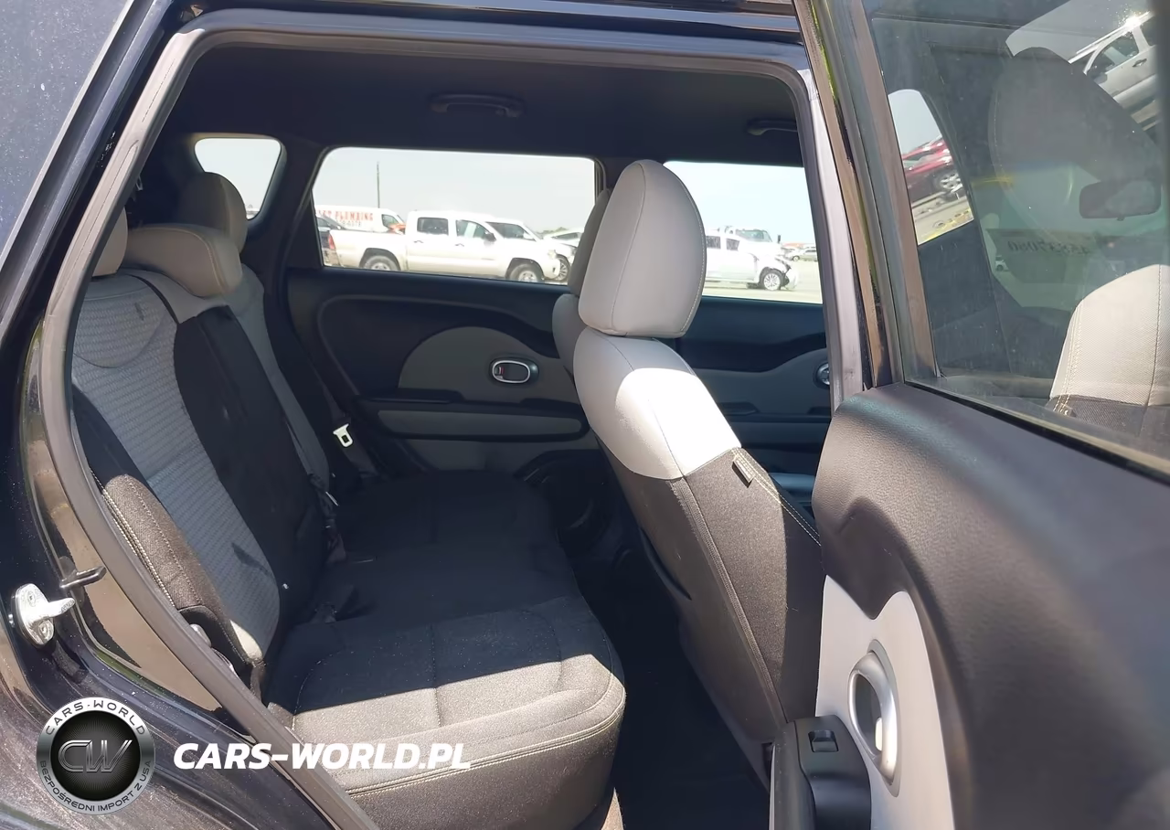 2015 Kia Soul + VIN:KNDJP3A51F7183002 - 8