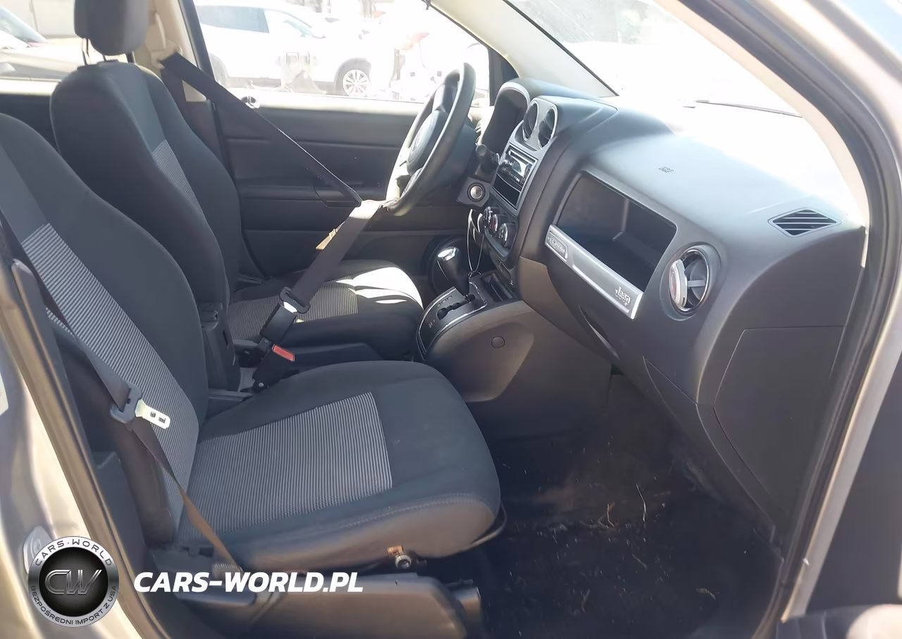 2014 Jeep Compass Sport VIN:1C4NJCBA5ED774433 - 5