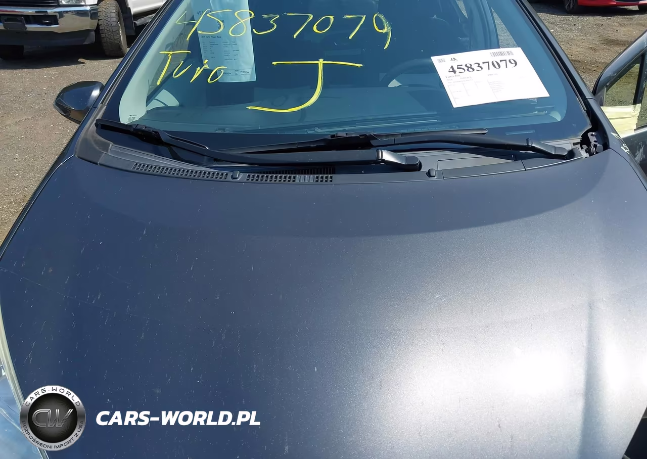 2014 Toyota Prius C Two VIN:JTDKDTB39E1066991 - 10