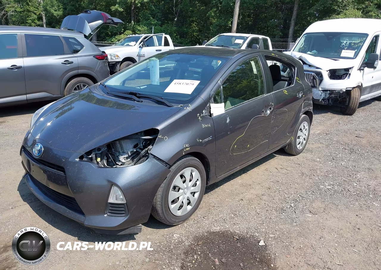 2014 Toyota Prius C Two VIN:JTDKDTB39E1066991 - 2