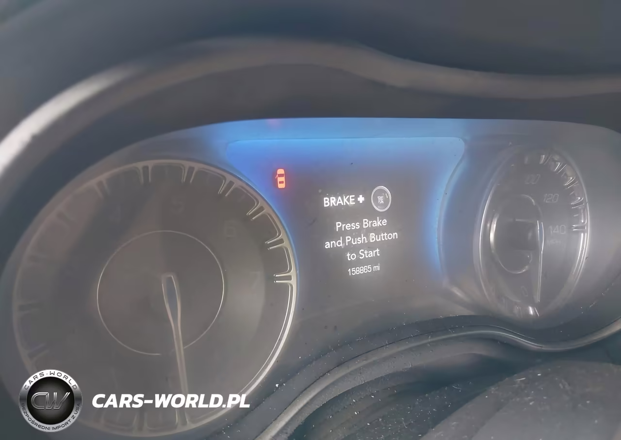 2019 Chrysler 300 Touring VIN:2C3CCAAG8KH601696 - 7