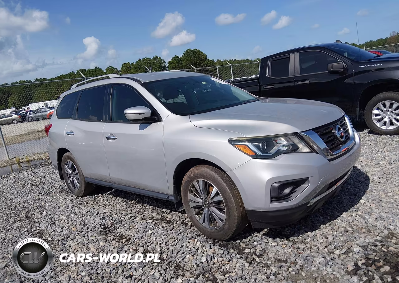2017 Nissan Pathfinder S