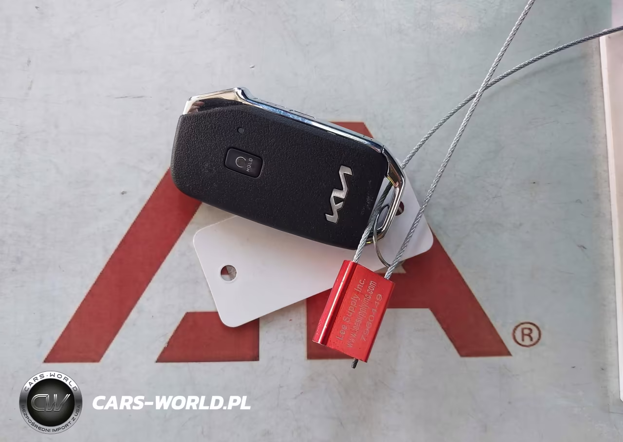 2025 Kia Seltos S VIN:KNDEU2AA6S7801328 - 11