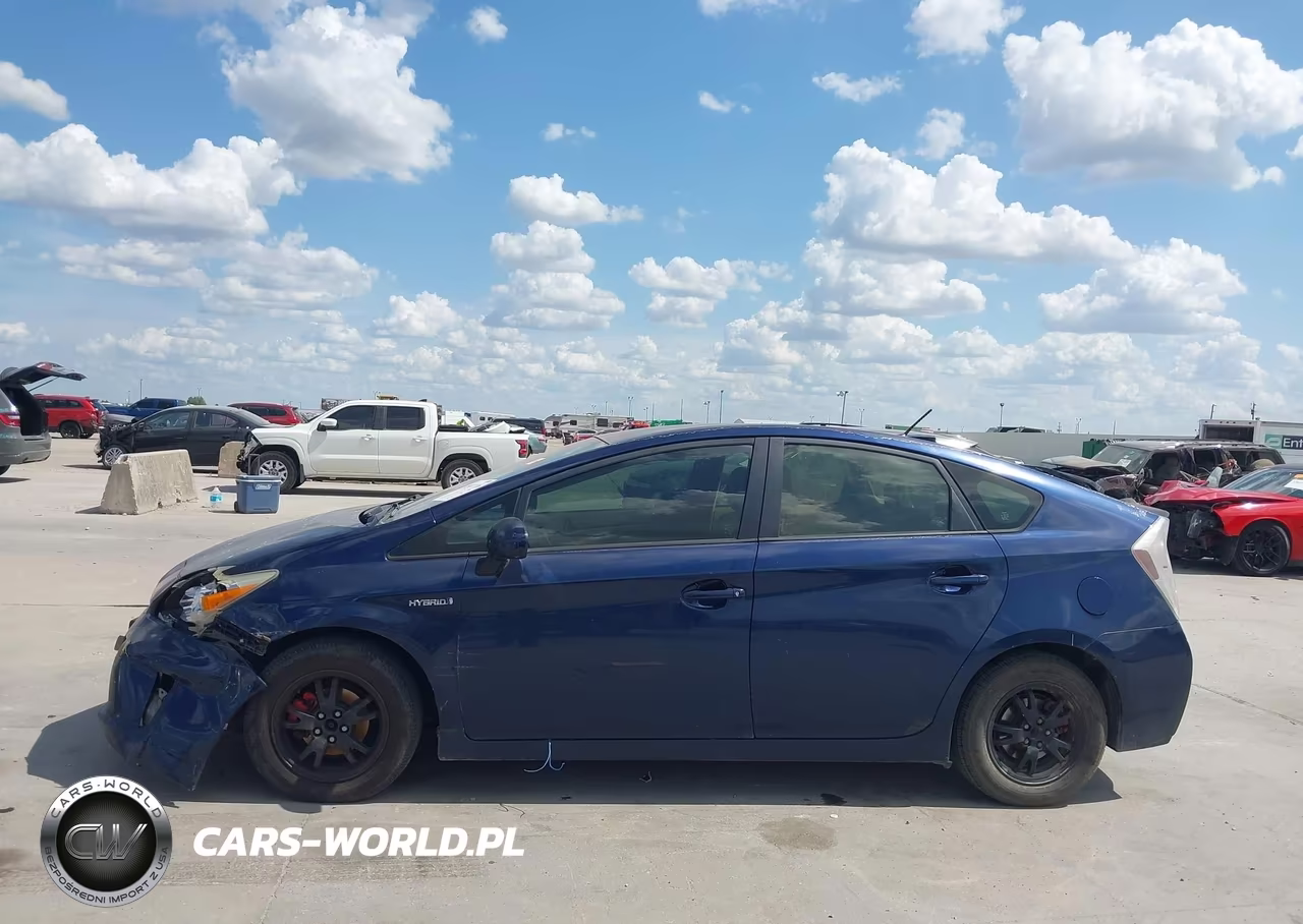 2013 Toyota Prius Four VIN:JTDKN3DU9D1625568 - 14