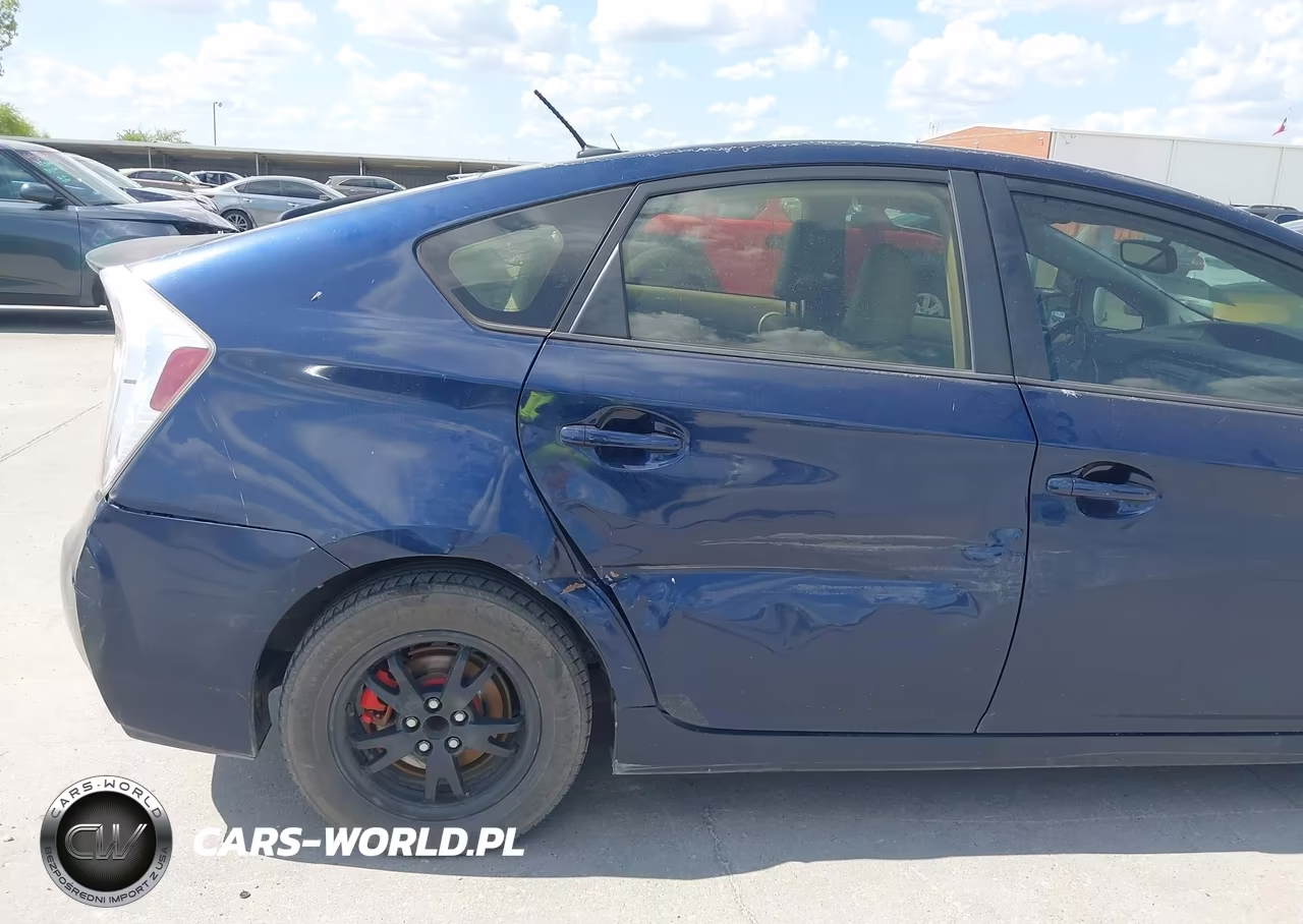 2013 Toyota Prius Four VIN:JTDKN3DU9D1625568 - 6